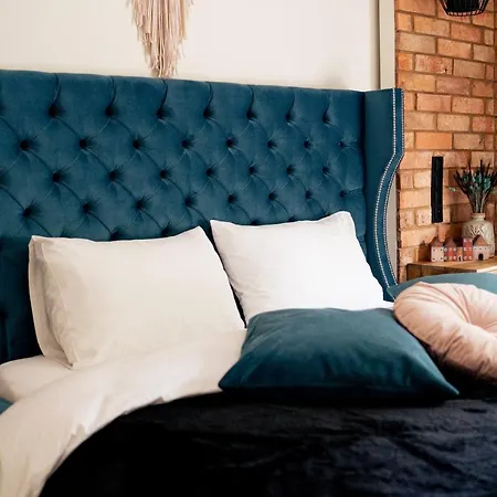 Brick Castle - Ulrich