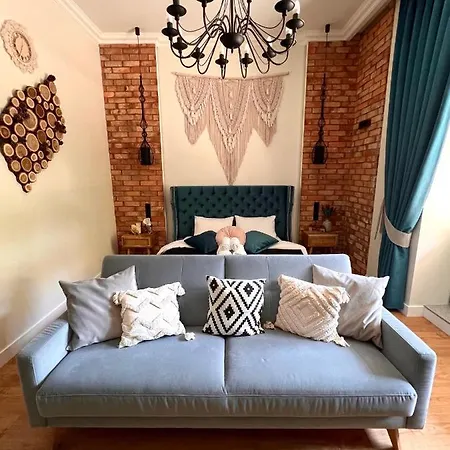 Apartment Brick Castle - Ulrich